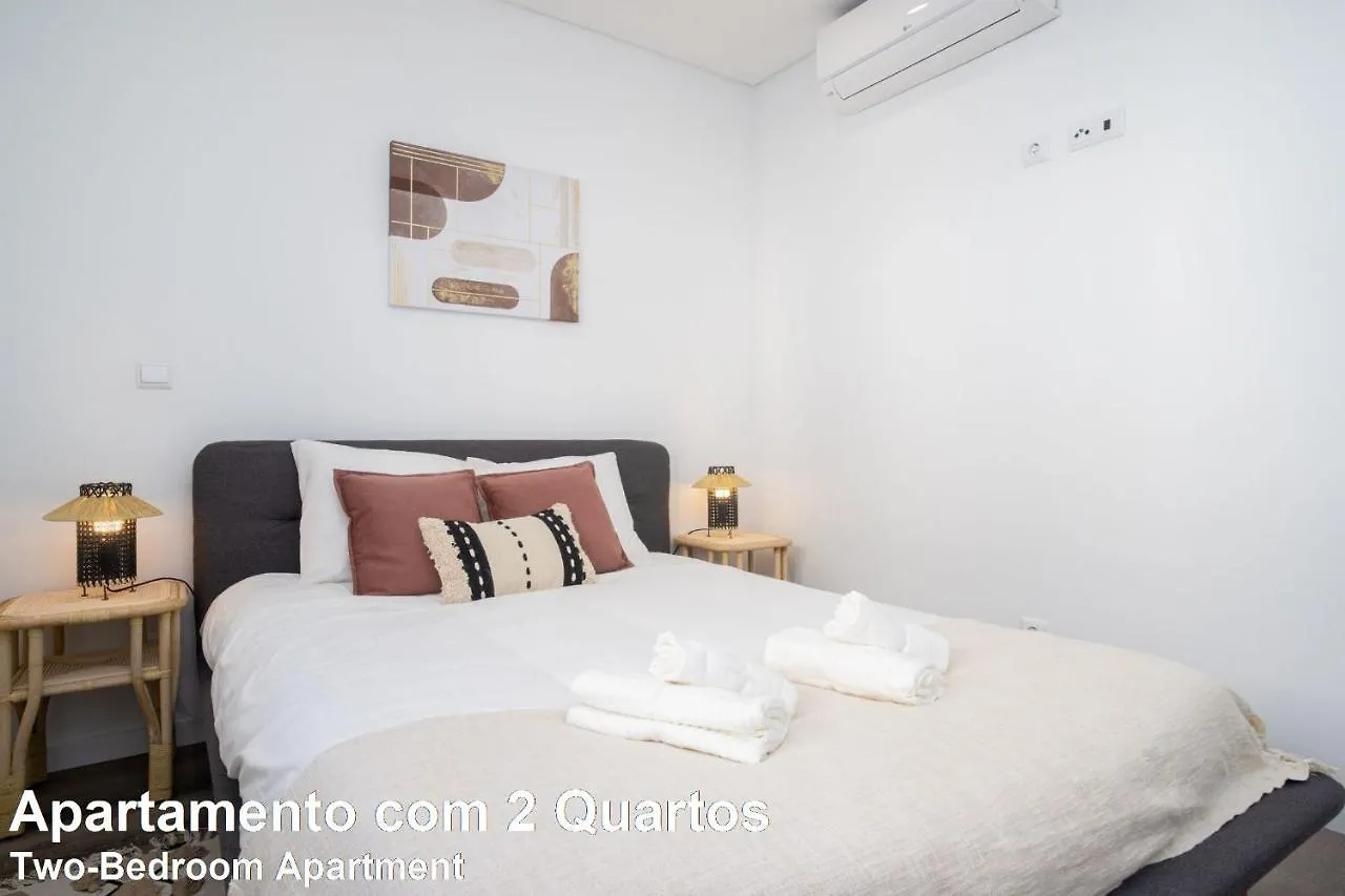 Akisol Faro Yellow Apartment