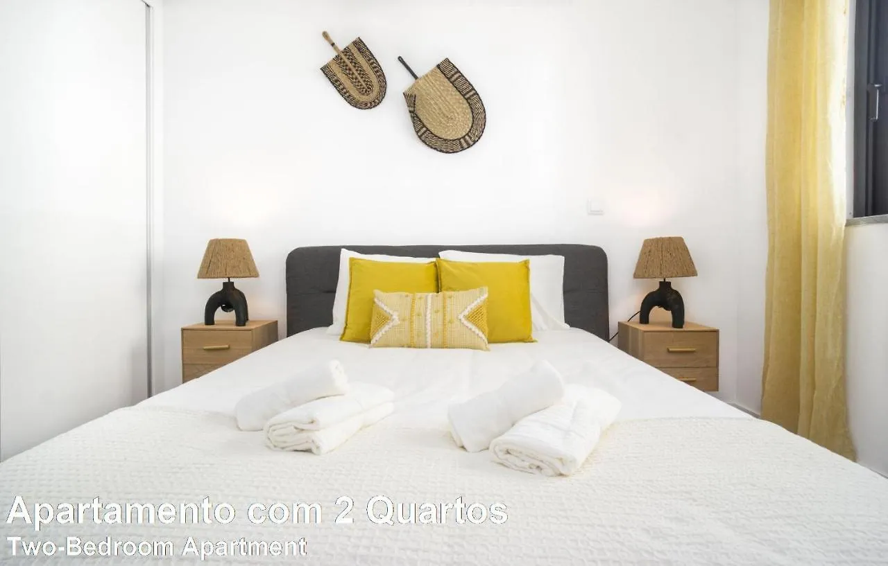 Akisol Faro Yellow Apartment