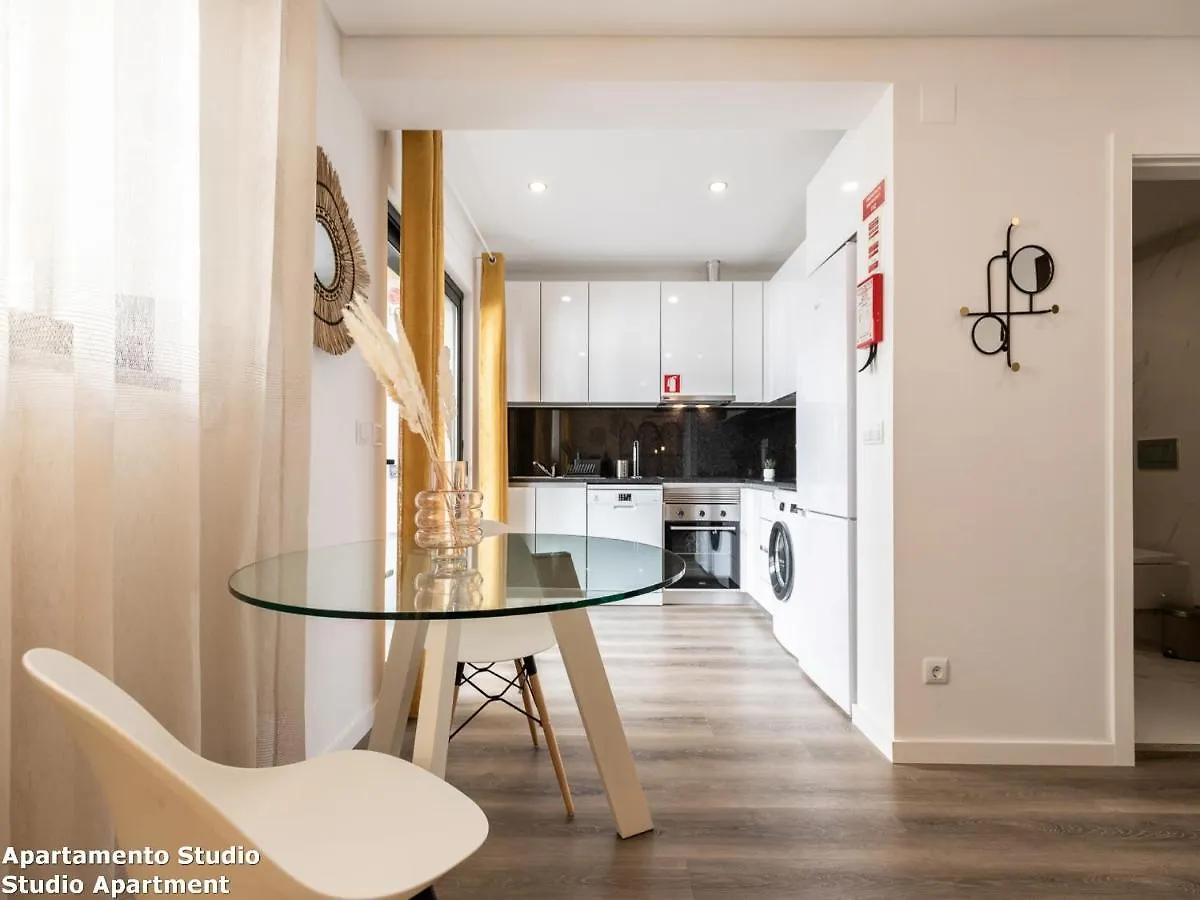Apartment Akisol Faro Yellow